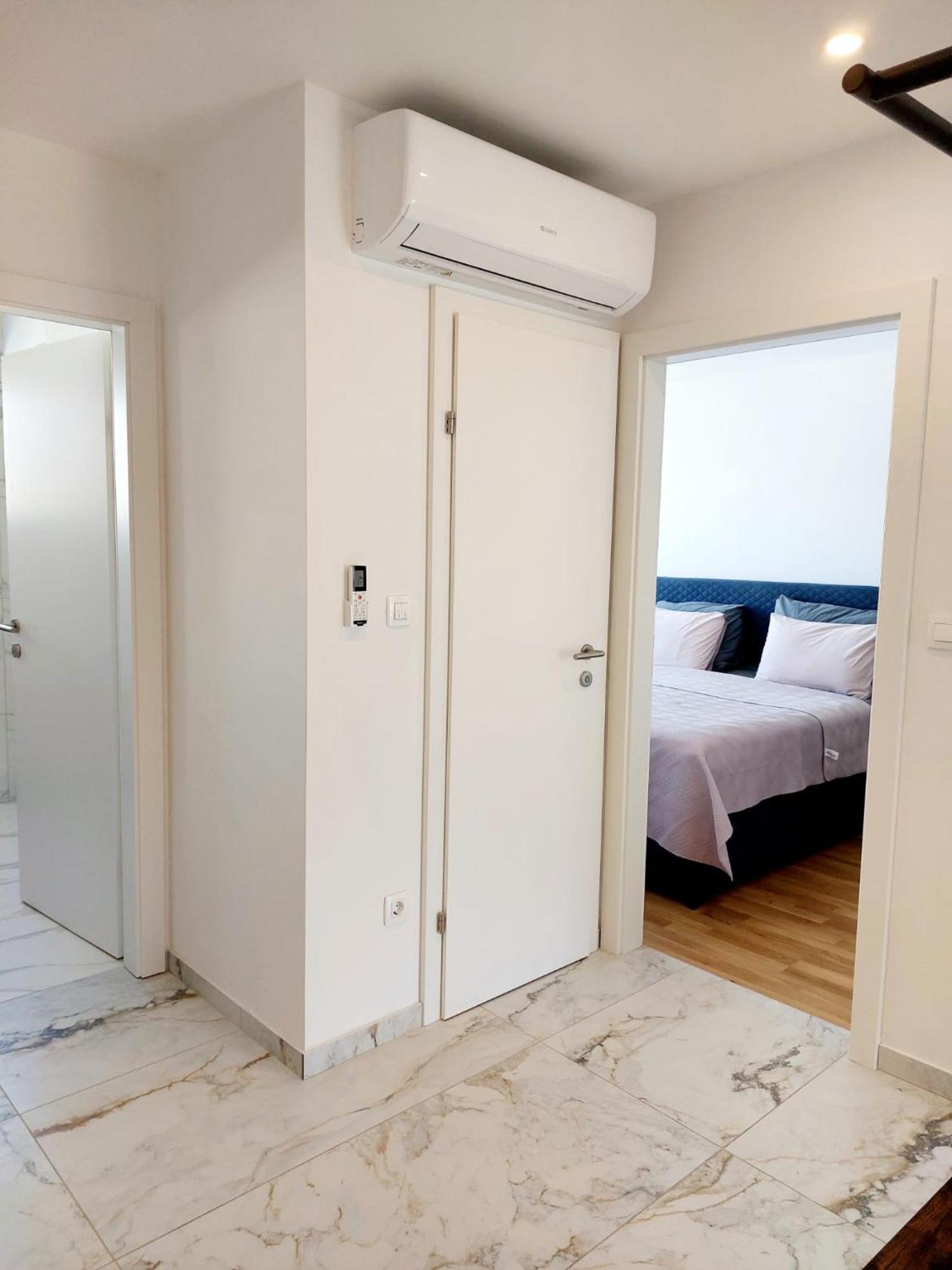 Comfort 2 Bedroom Apartment 10Min Walk From Center And Beach Split Luaran gambar